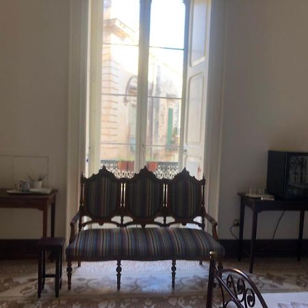 Palazzo Bernardini Suites Lecce Eksteriør bilde