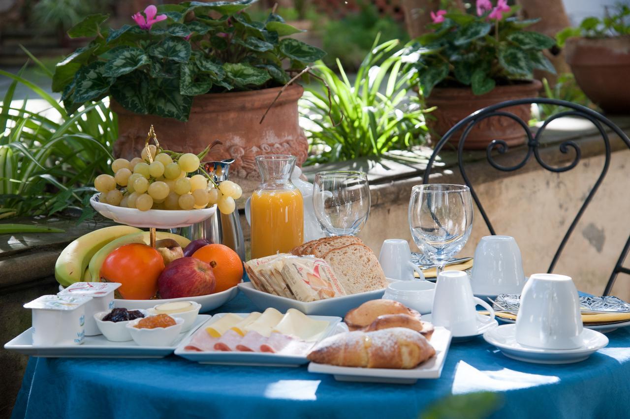 Palazzo Bernardini Suites Lecce Eksteriør bilde